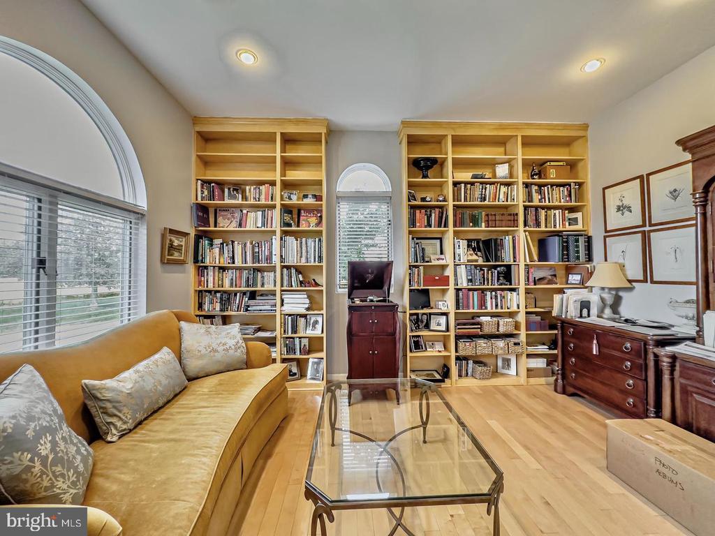 351 SWEDESBORO RD