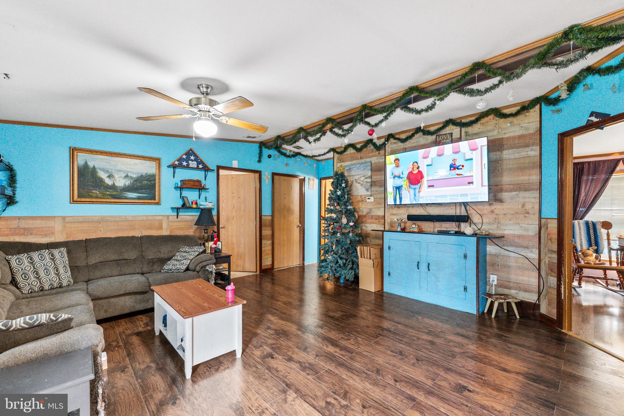 163 Ashwood Dr