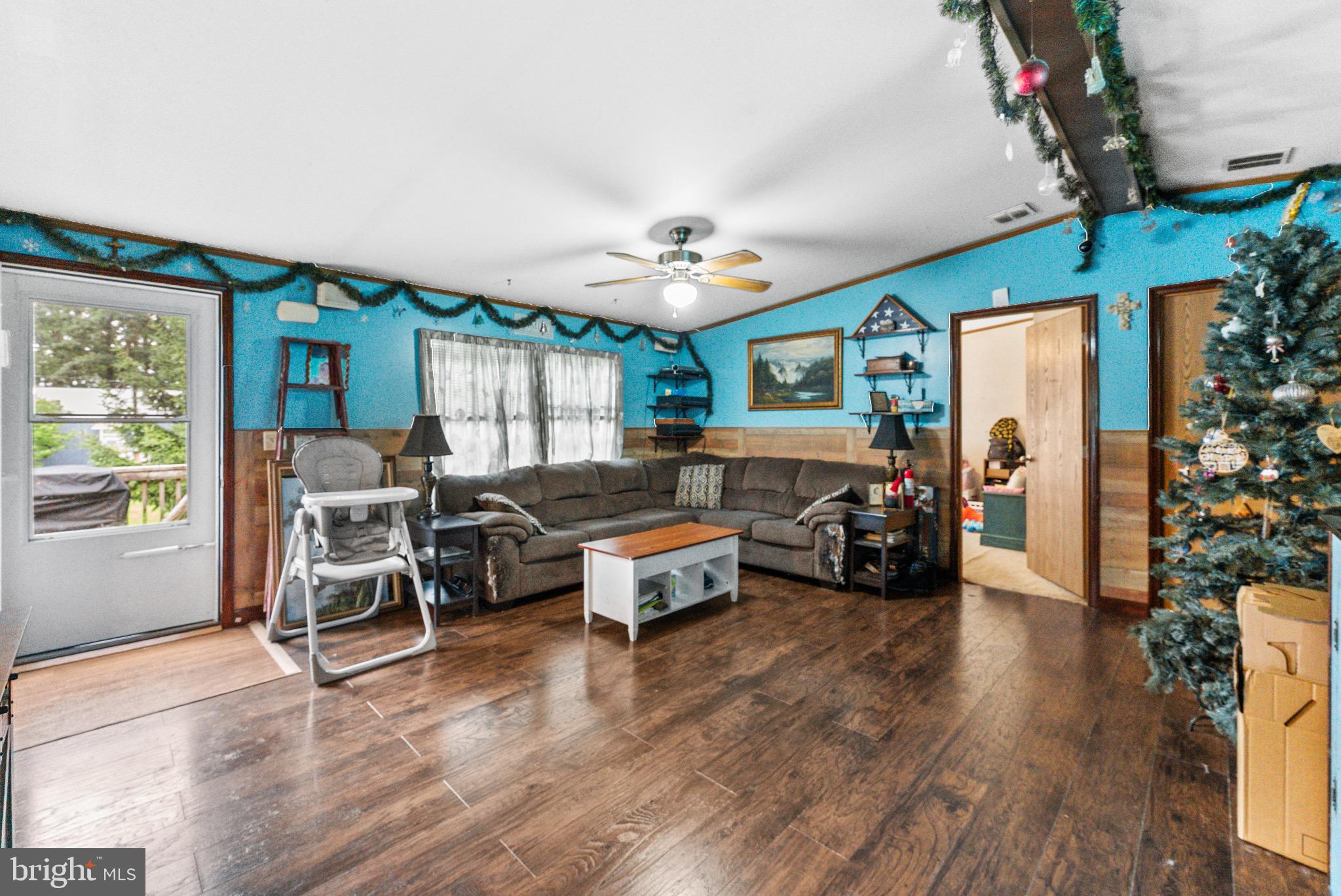 163 Ashwood Dr