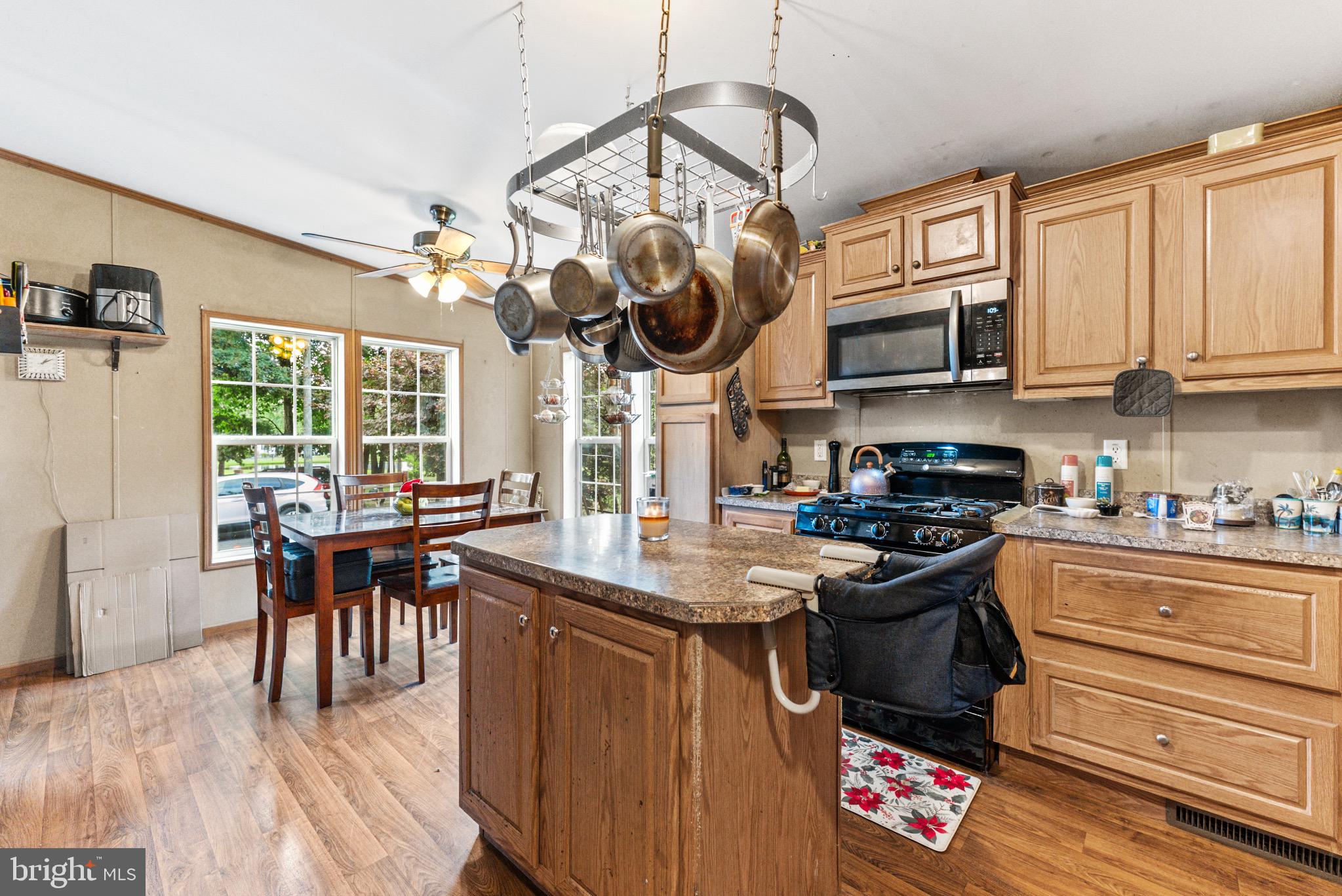 163 Ashwood Dr