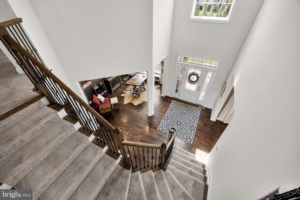 412 GARDENIA DRIVE