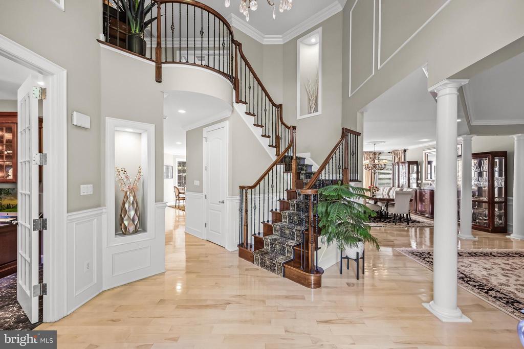 209 FOREST WOODS DRIVE