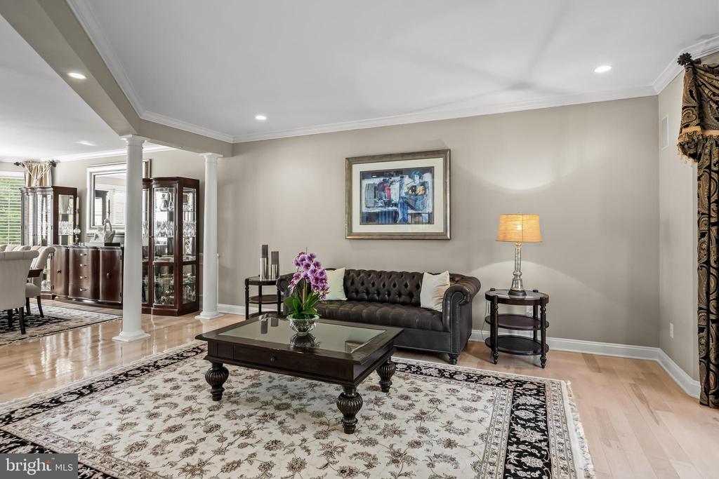 209 FOREST WOODS DRIVE