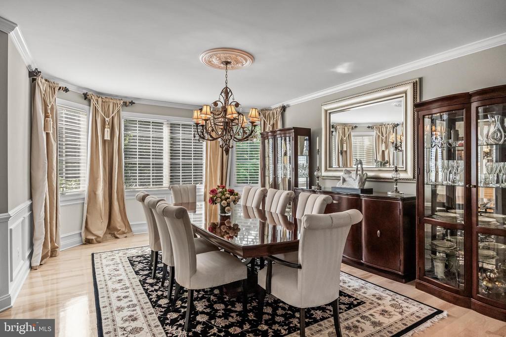 209 FOREST WOODS DRIVE