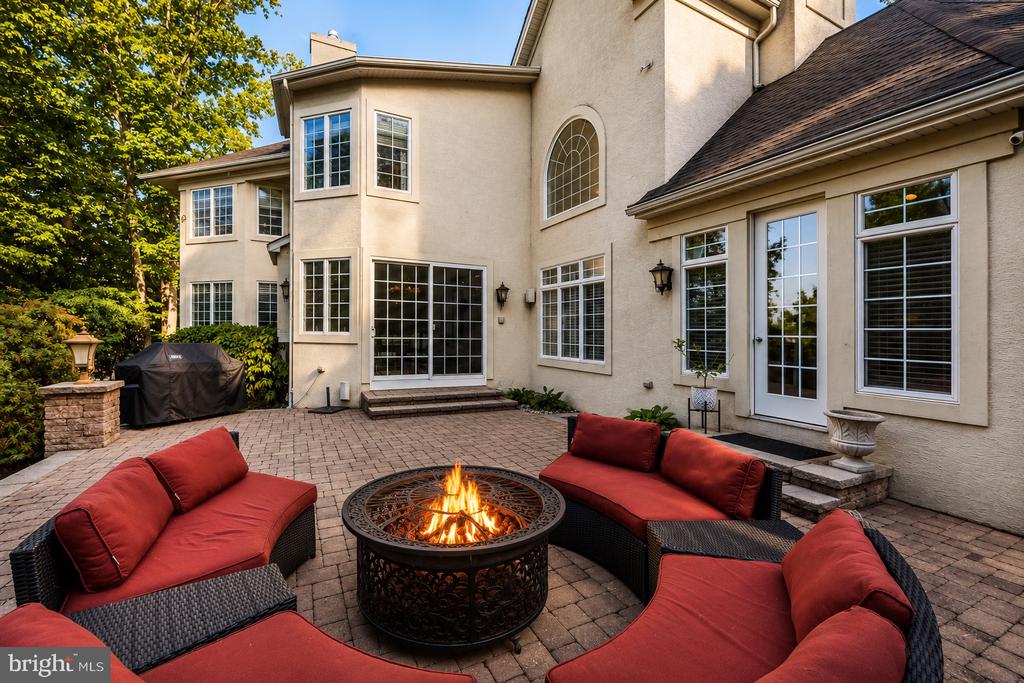 209 FOREST WOODS DRIVE