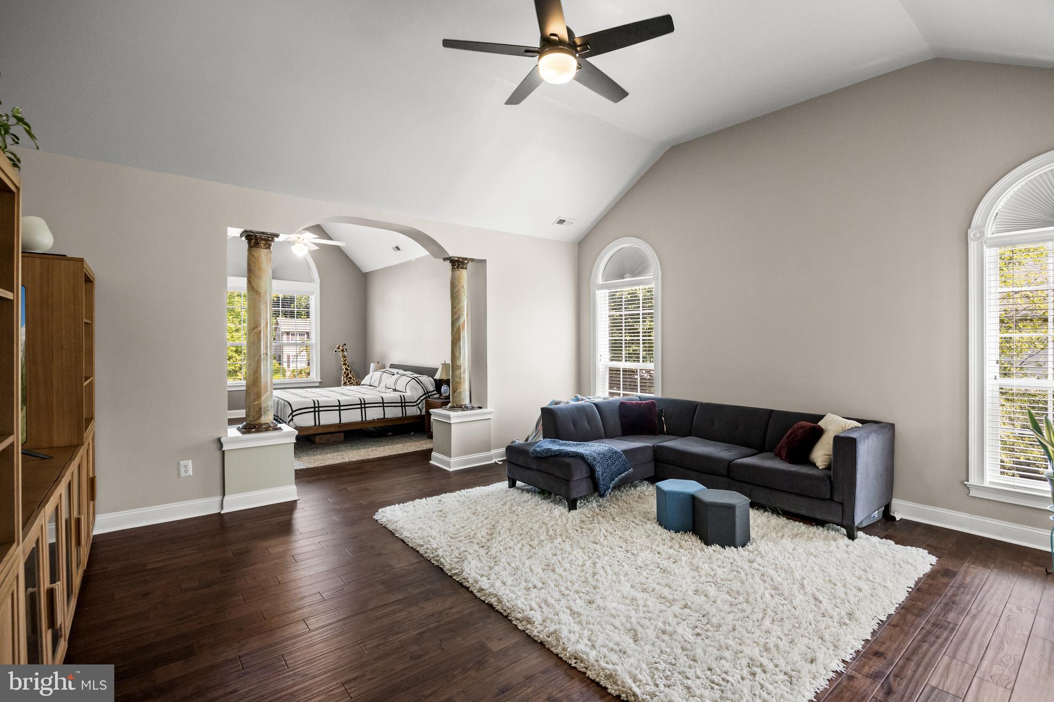 105 HICKORY COURT