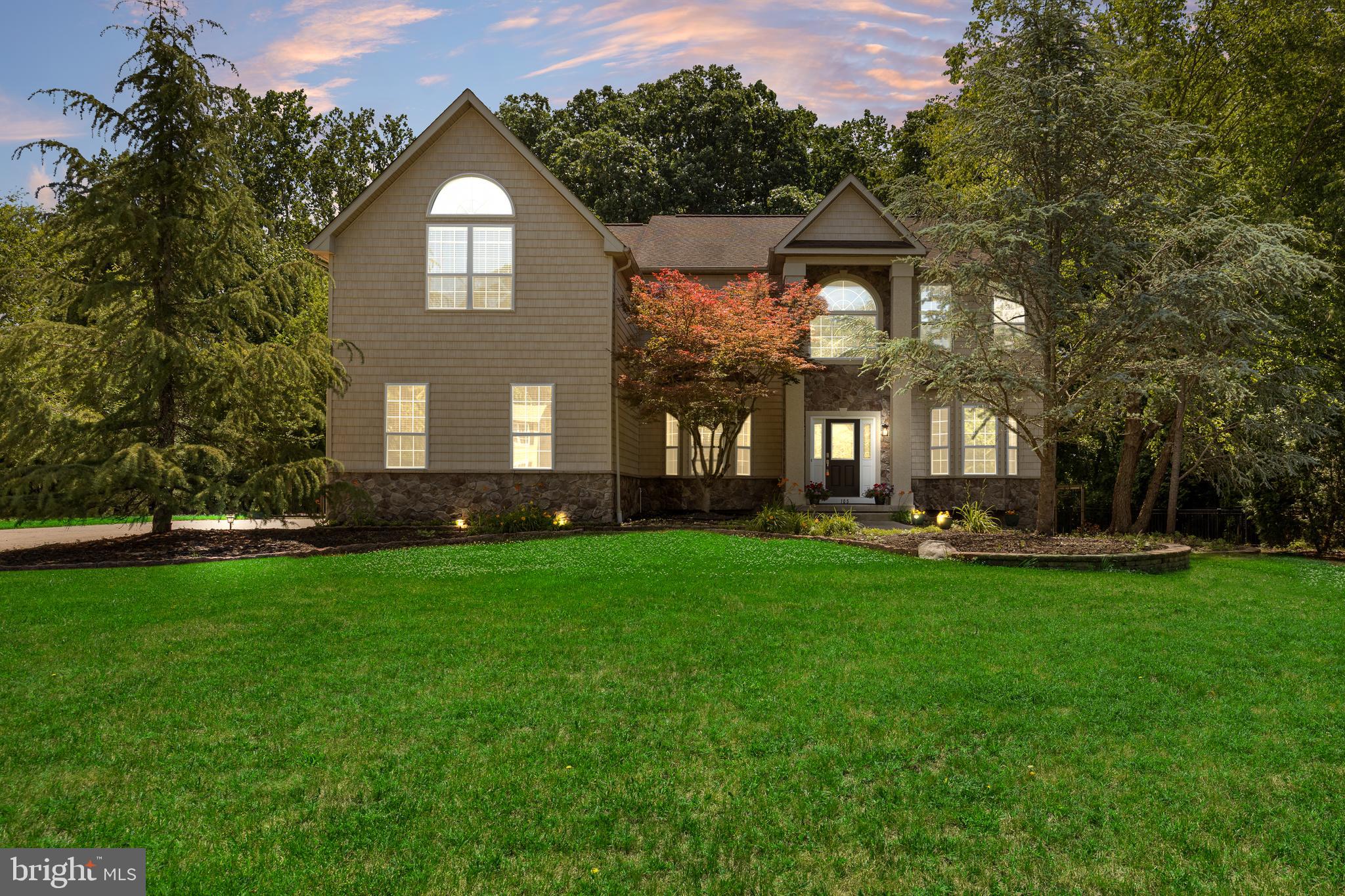 105 HICKORY COURT
