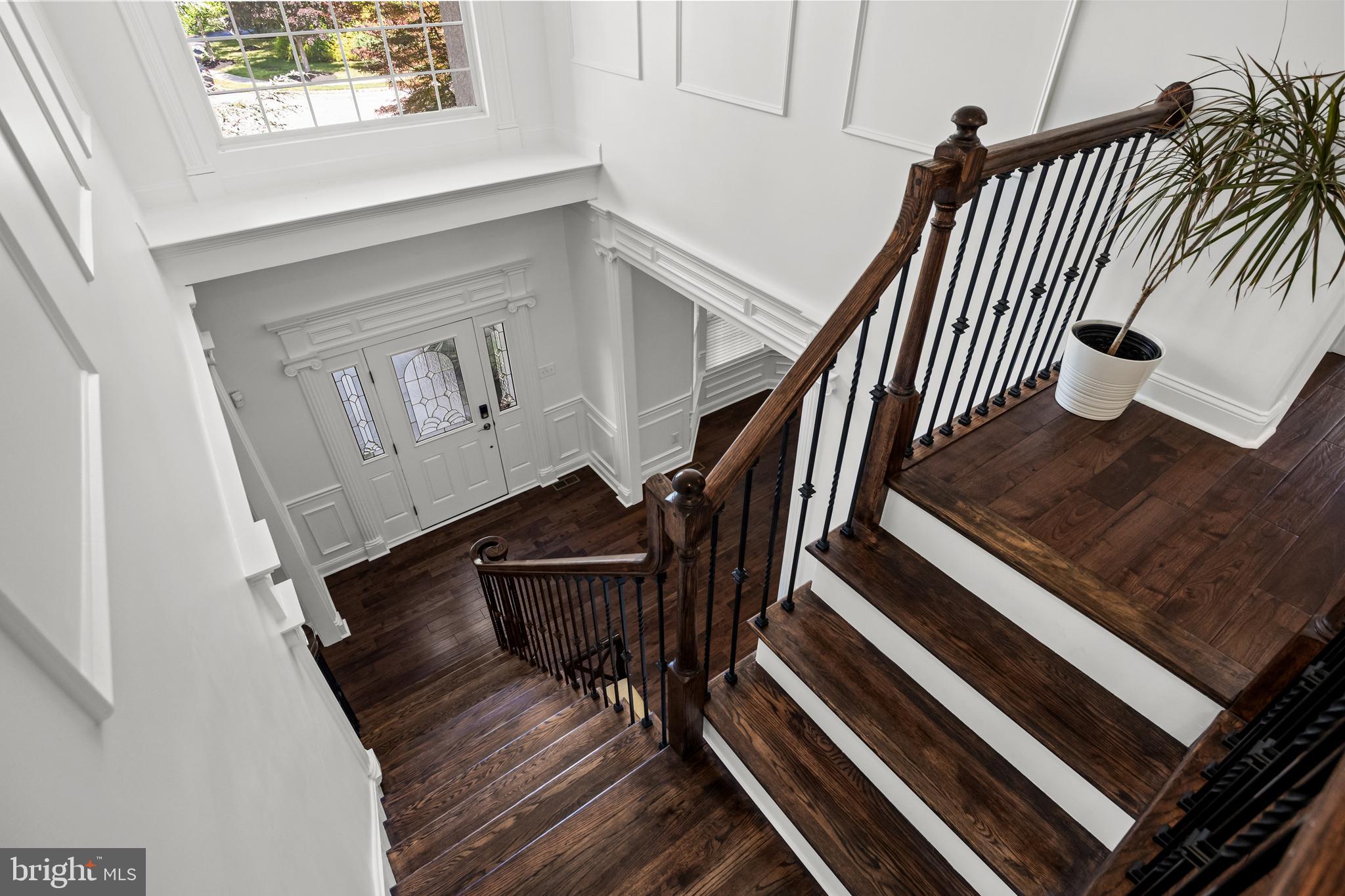 105 HICKORY COURT