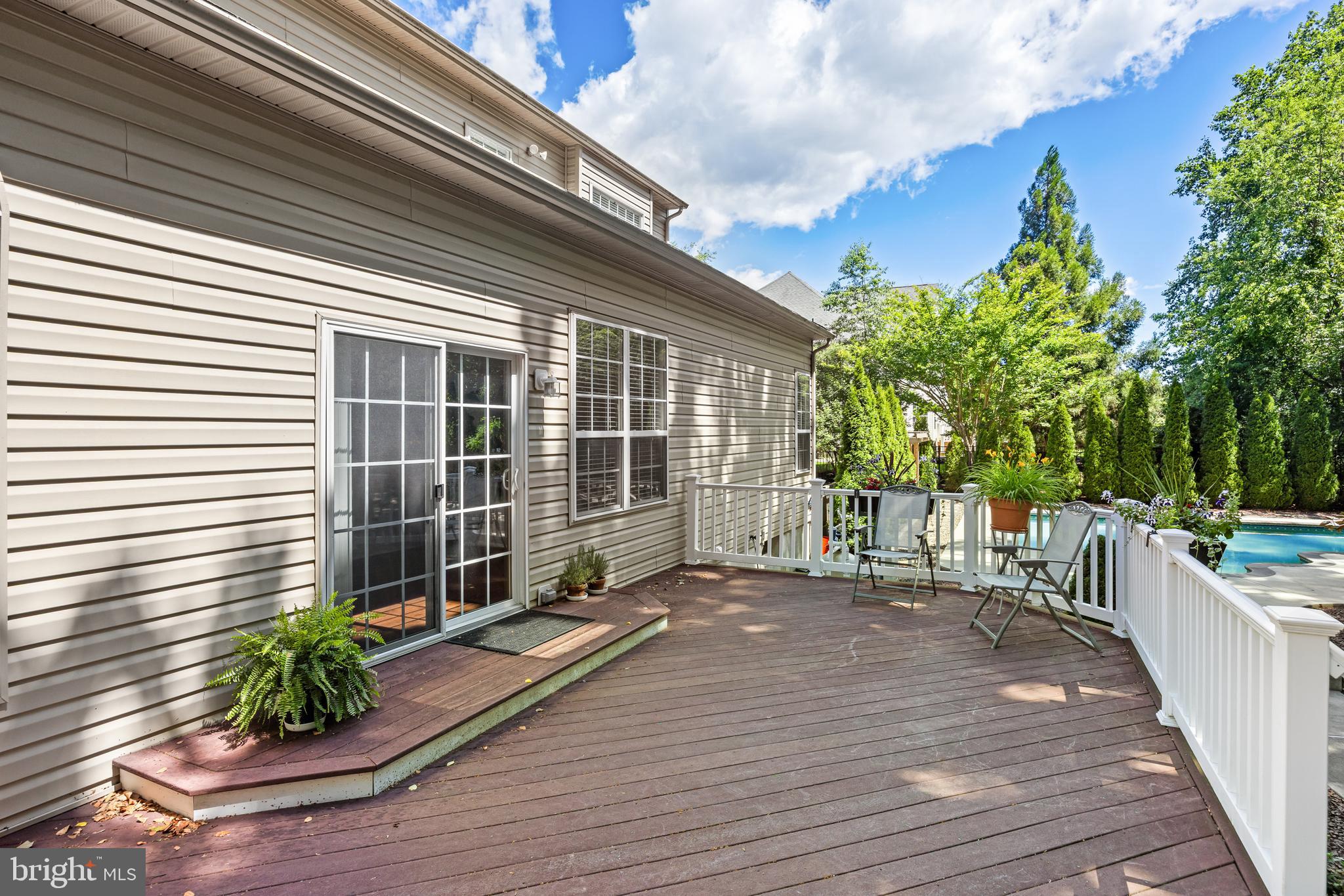 105 HICKORY COURT