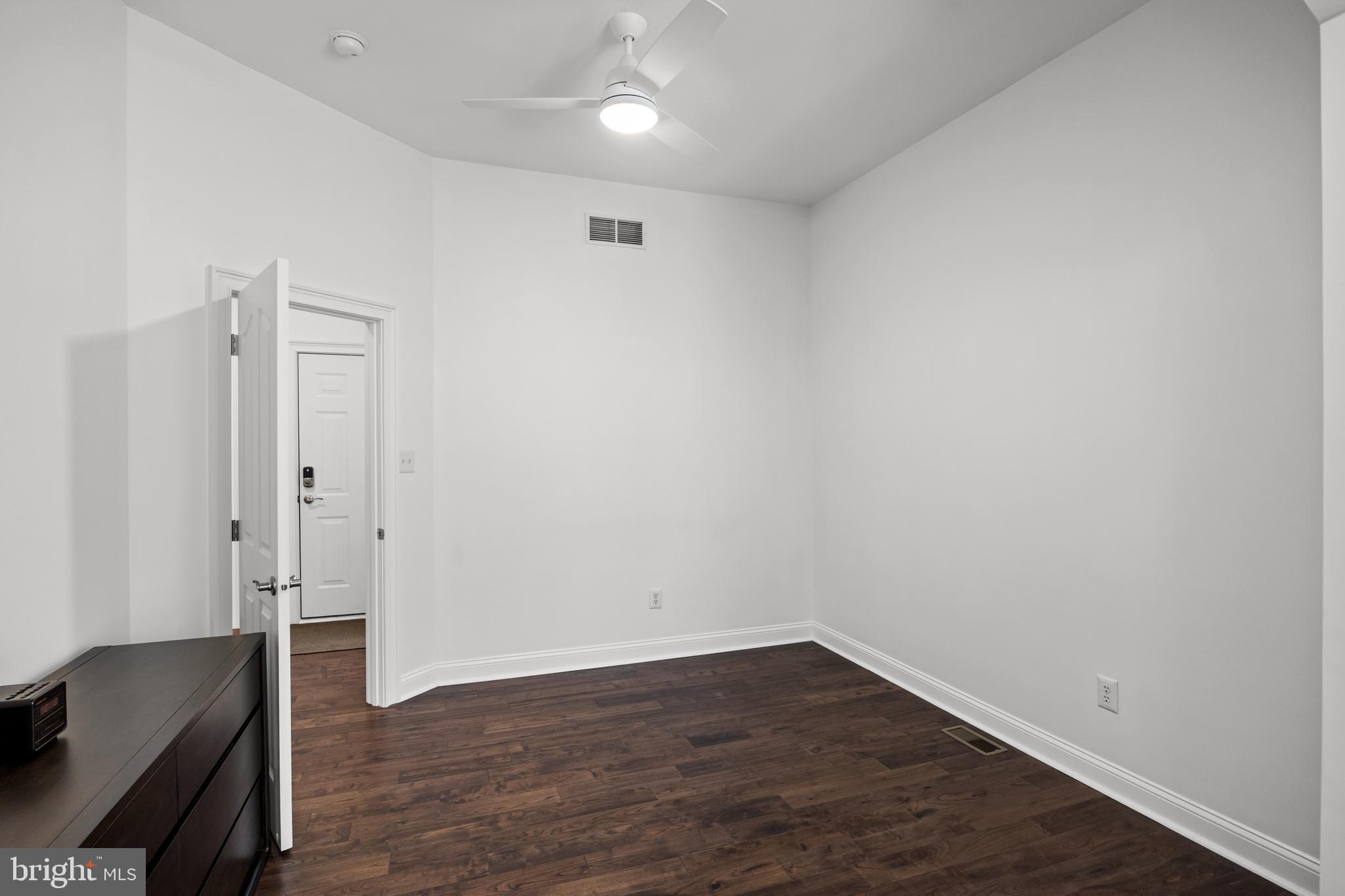 105 HICKORY COURT