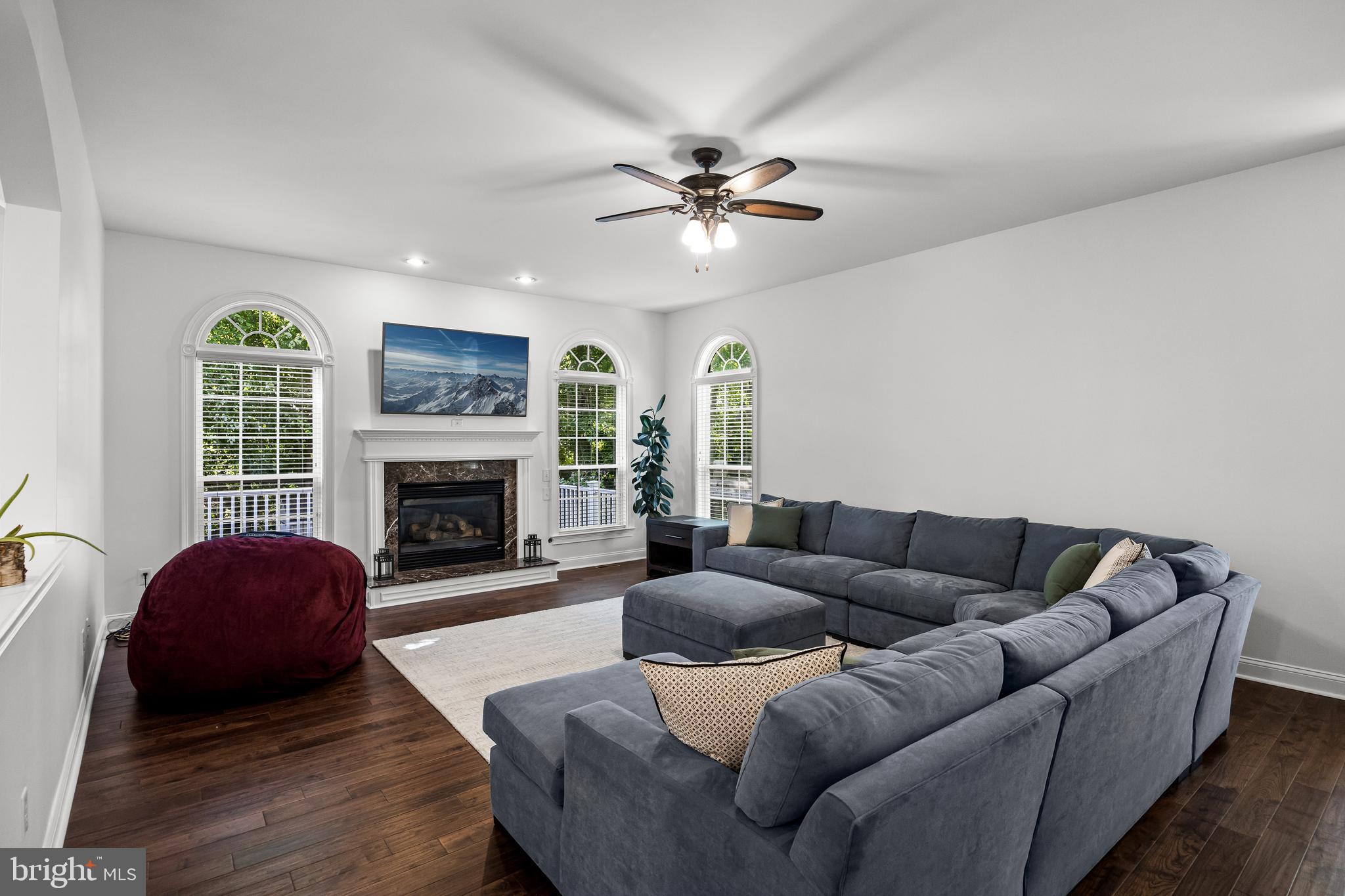 105 HICKORY COURT