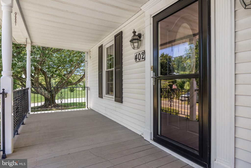 402 BARNSBORO ROAD