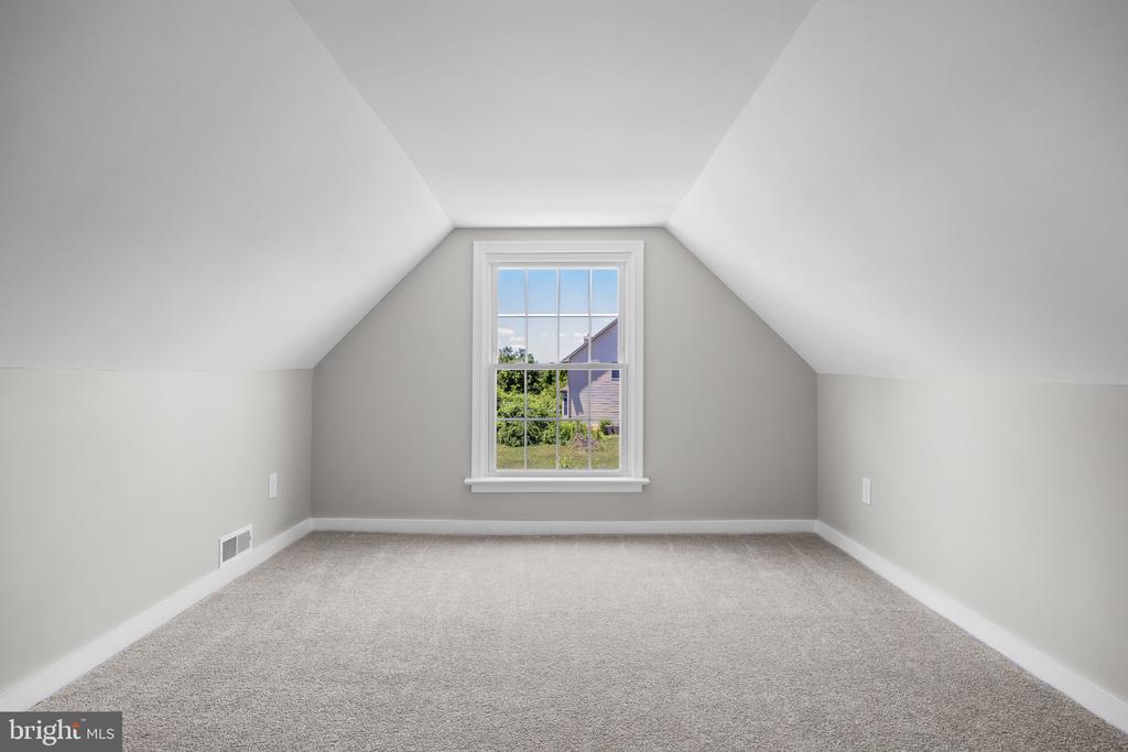 402 BARNSBORO ROAD