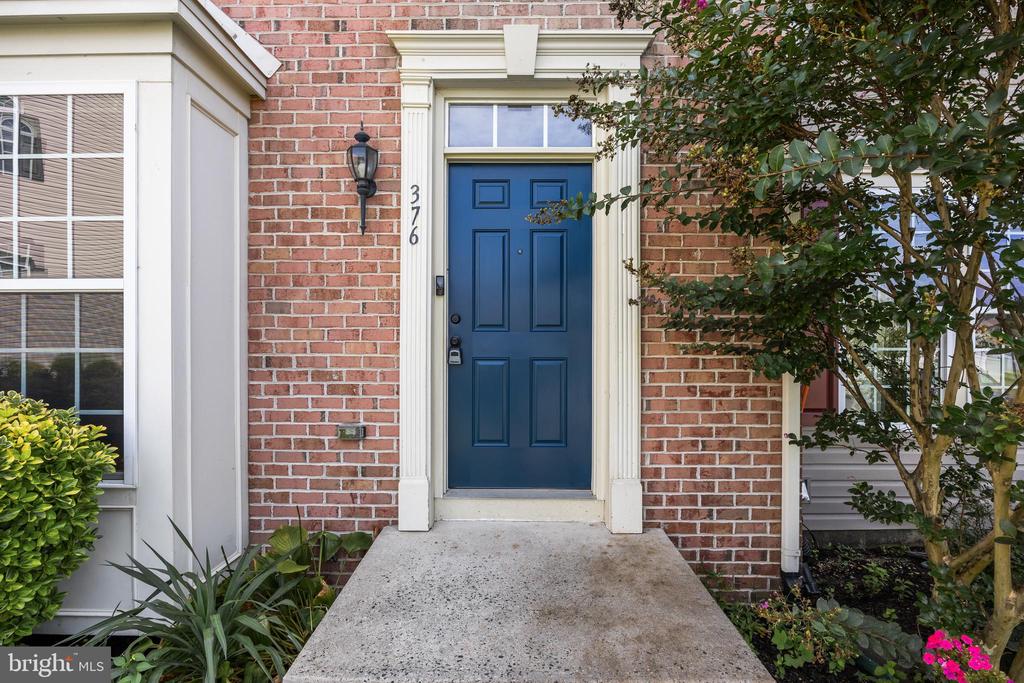 376 CONCETTA DRIVE