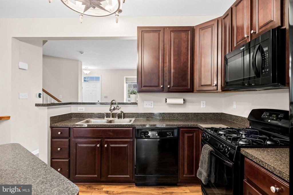 376 CONCETTA DRIVE