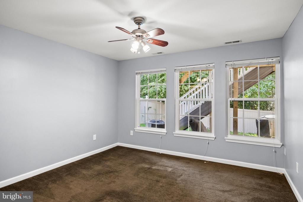 376 CONCETTA DRIVE