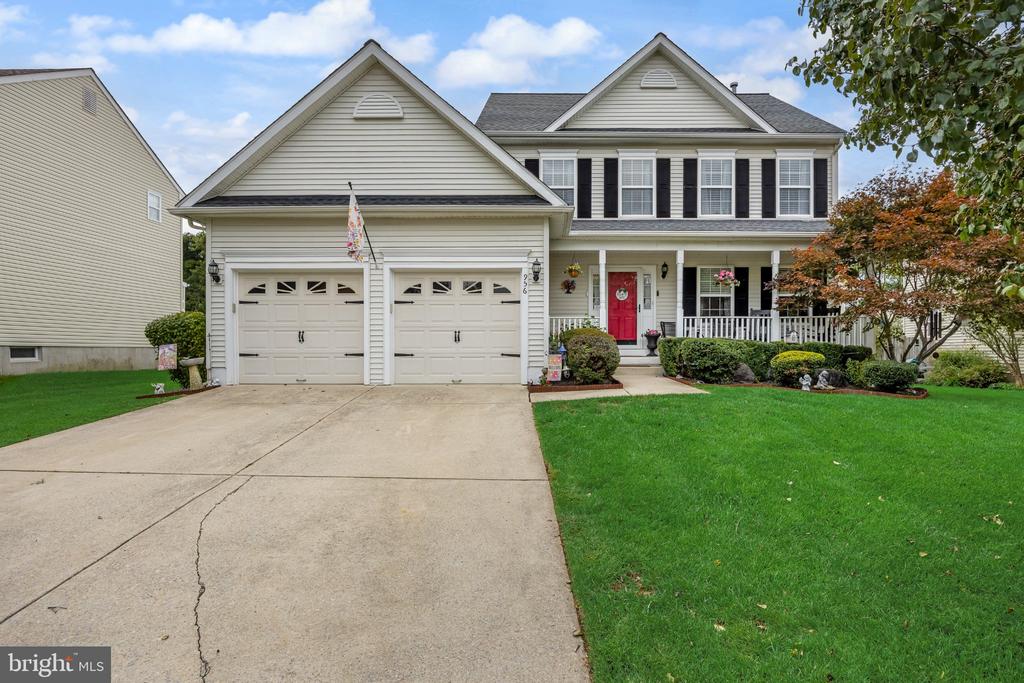 956 ASHBURN WAY