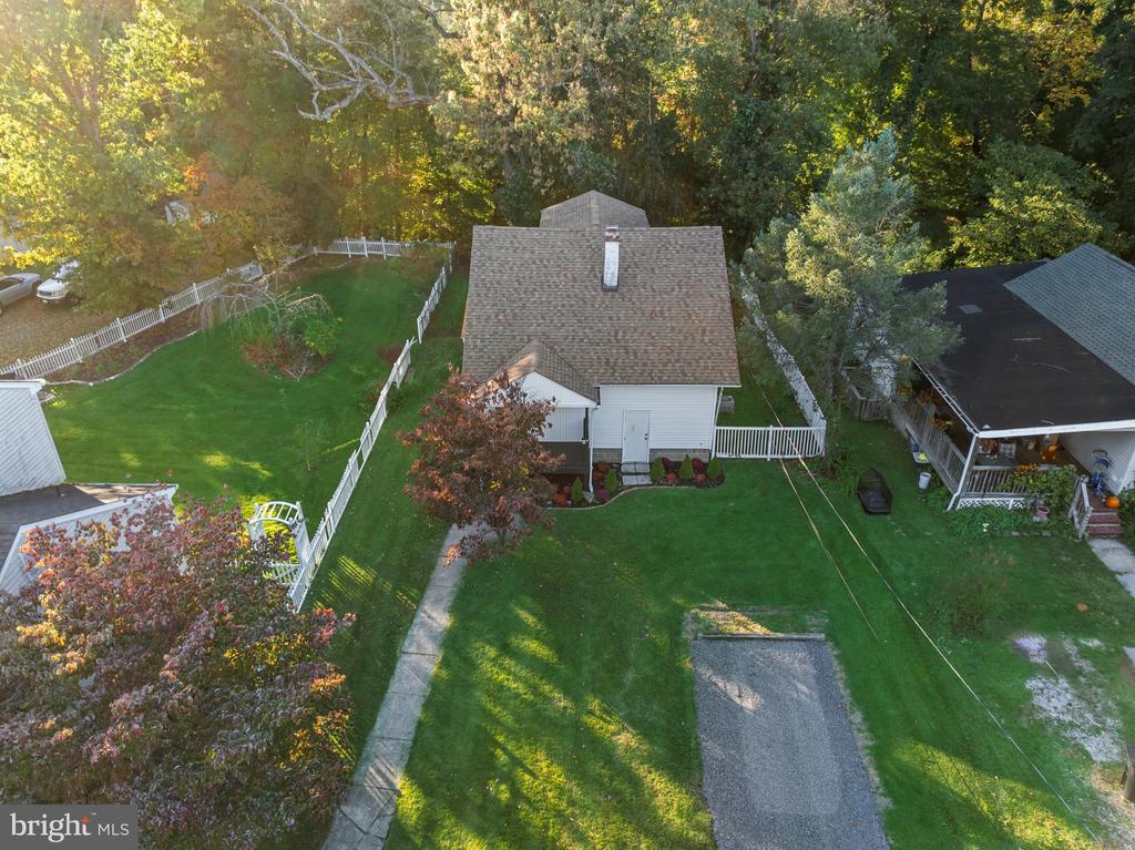 768 RIDGE DRIVE
