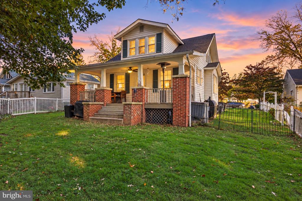 768 RIDGE DRIVE