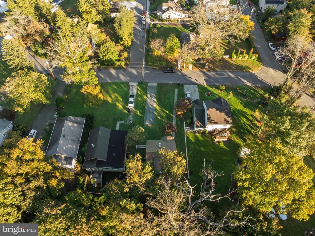 768 RIDGE DRIVE