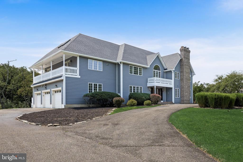 7 MICHAEL COURT