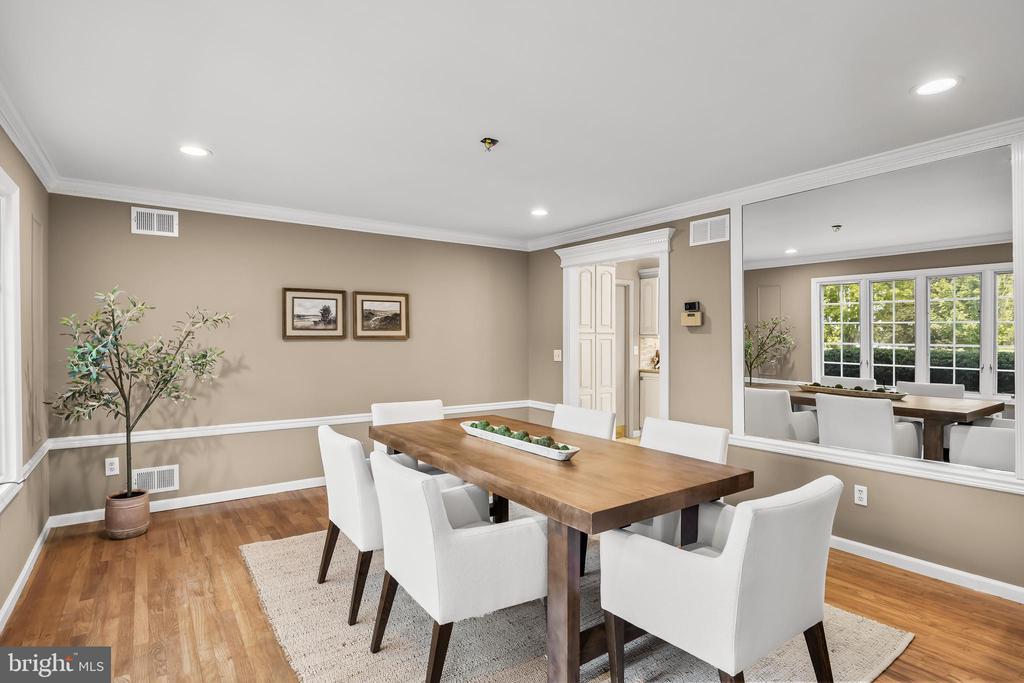7 MICHAEL COURT