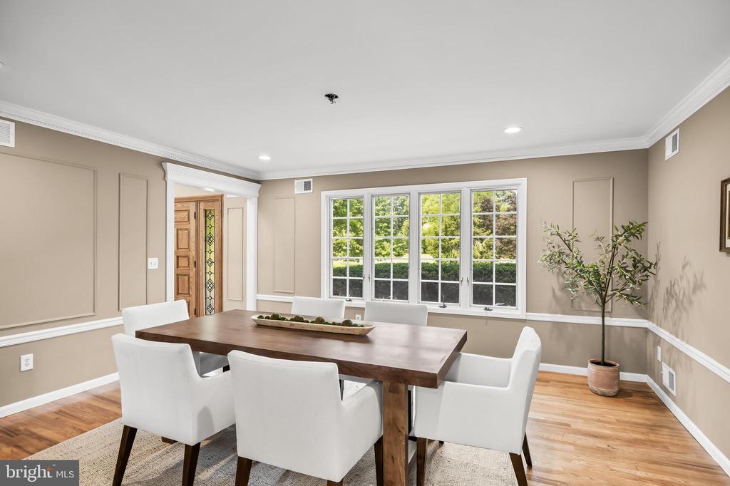 7 MICHAEL COURT
