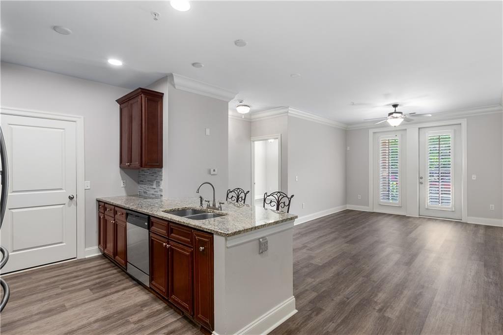 901 Abernathy Road NE Unit 2050