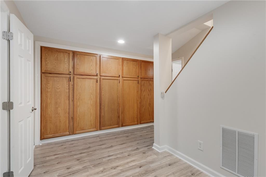 5705 Whitehall Walk