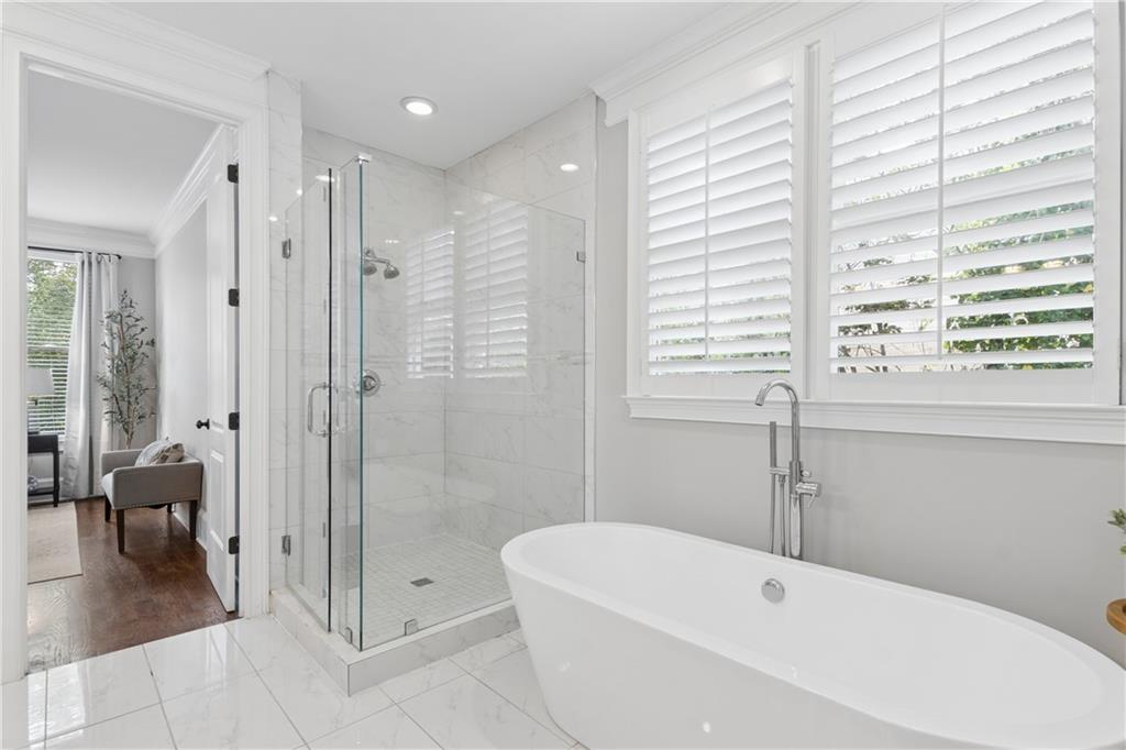 1903 Sandlewood Lane