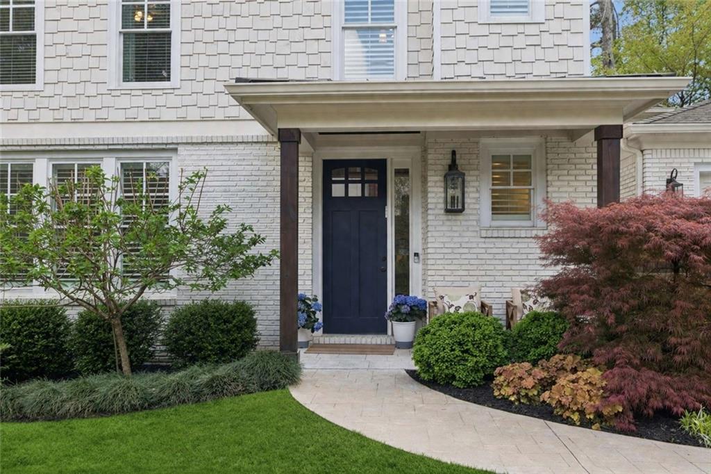 1903 Sandlewood Lane