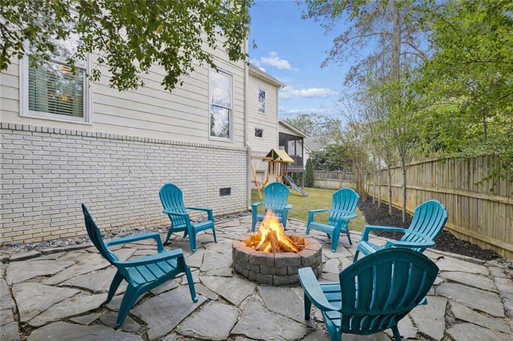 1903 Sandlewood Lane