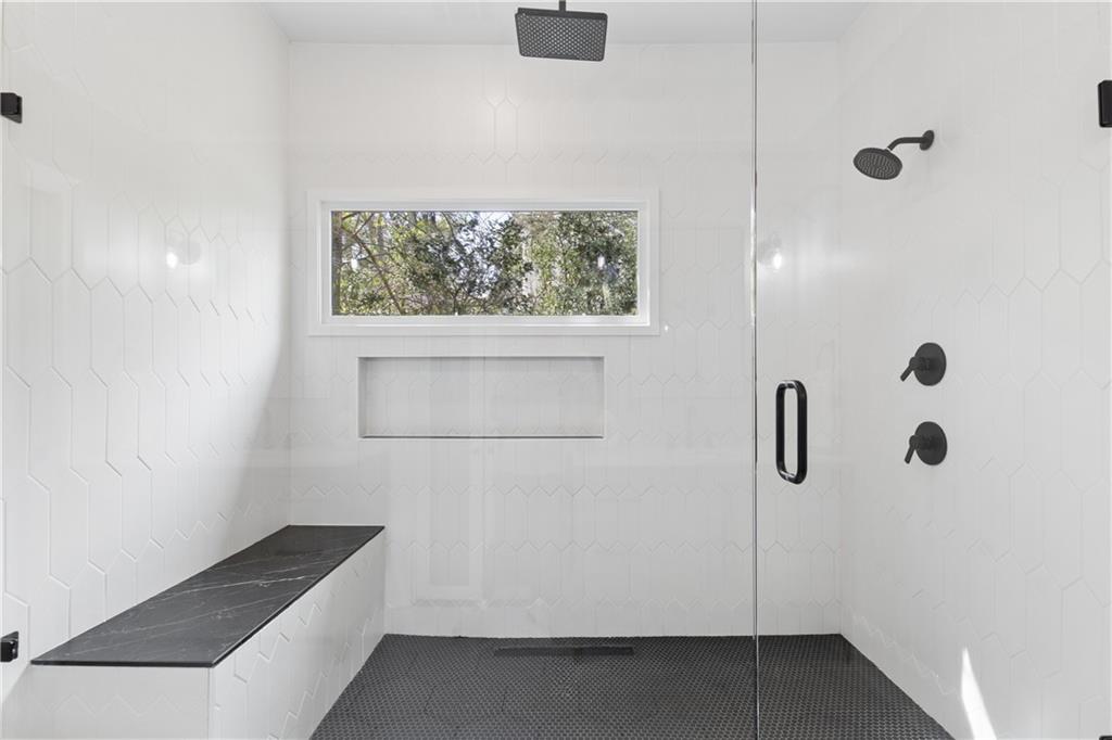 1903 Sandlewood Lane