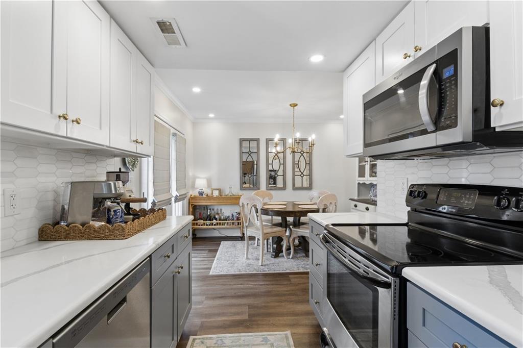 6900 Roswell Road Unit F1