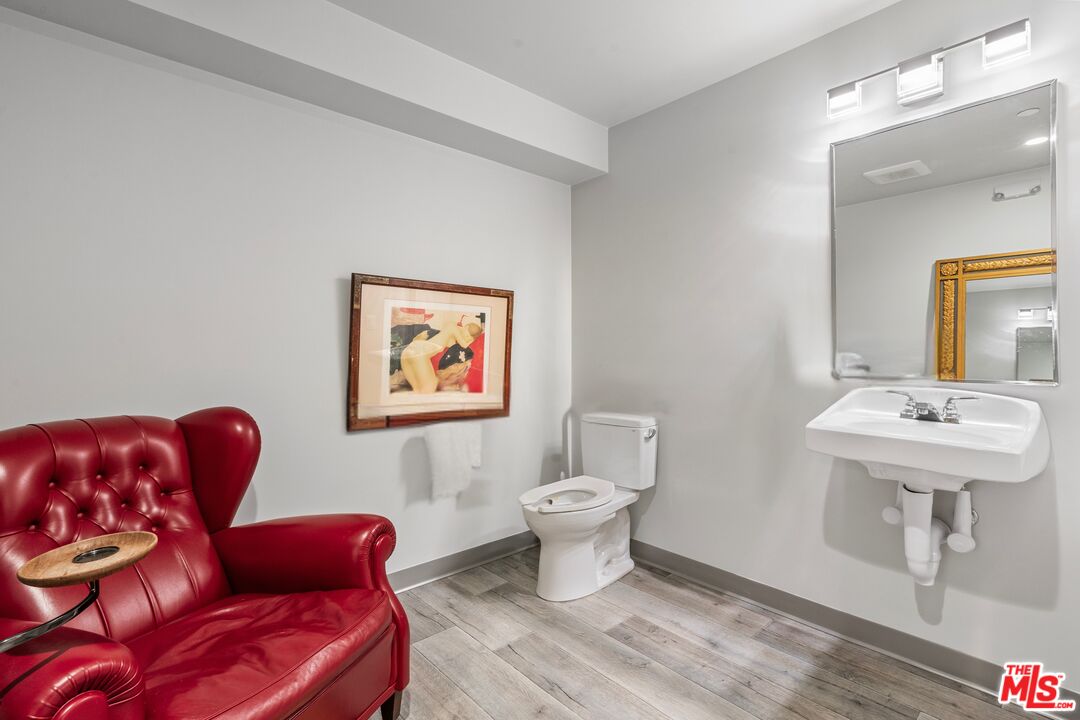 219 W Brannan St Unit: A