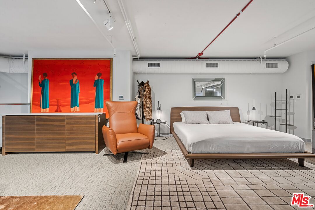 219 W Brannan St Unit: A