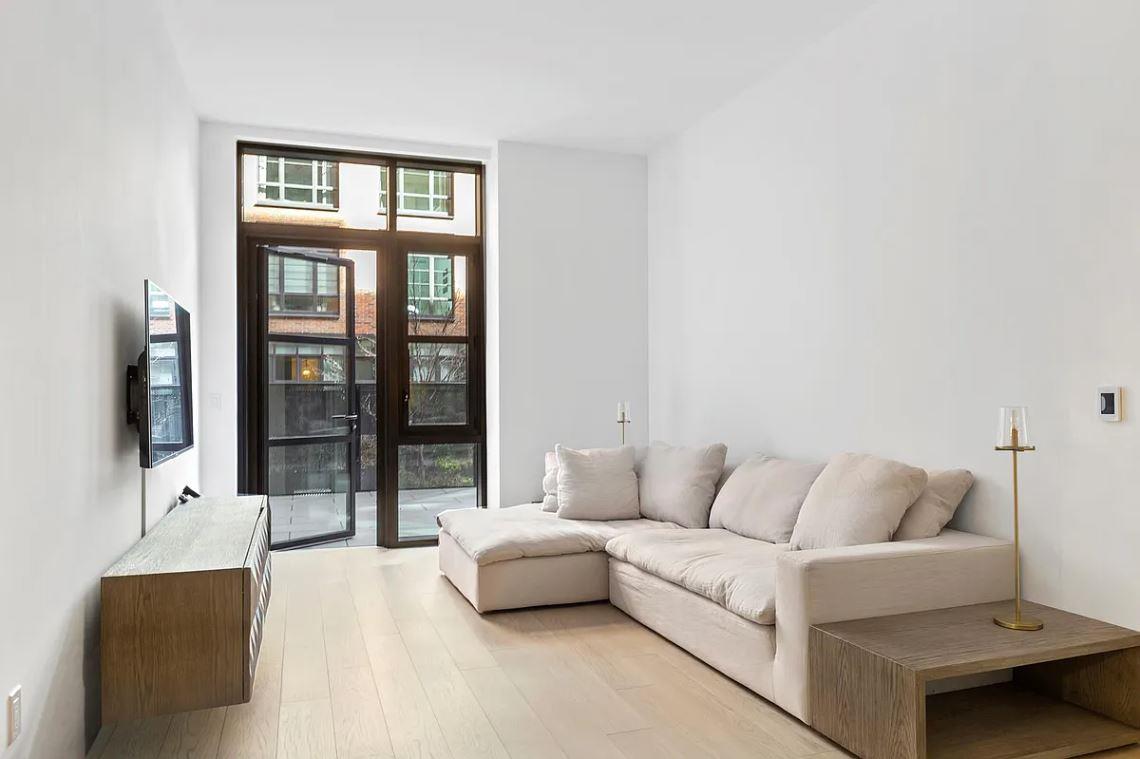 438 E 12TH Street GARDENB
