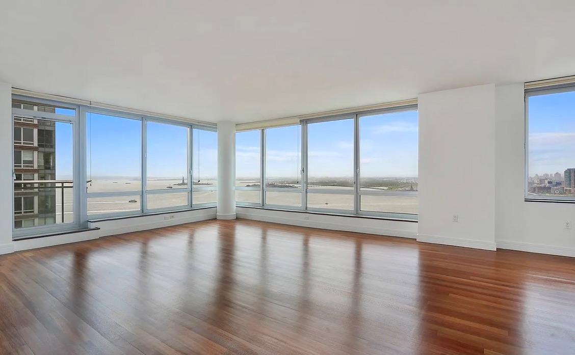 30 WEST Street 20F
