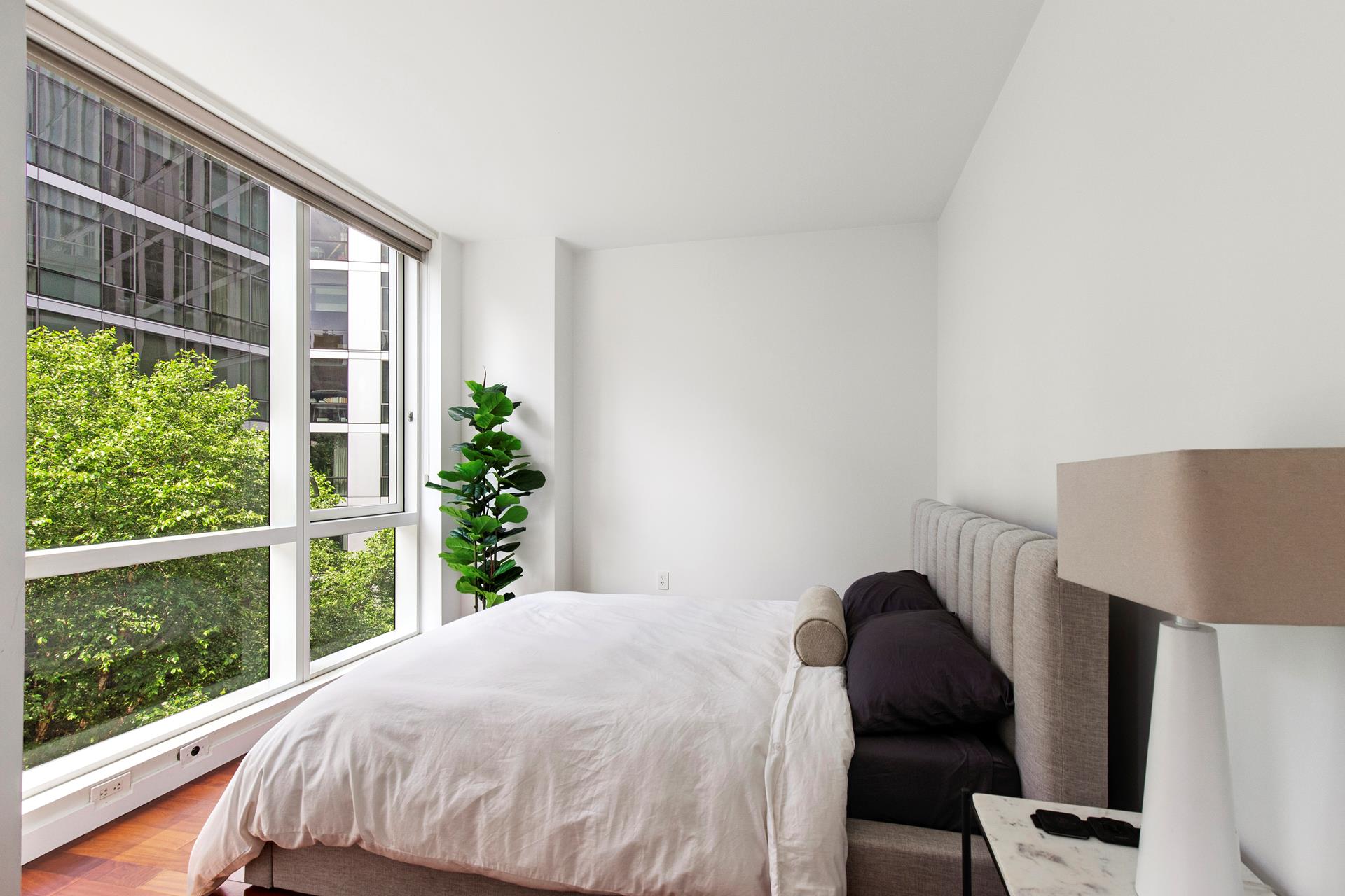 200 CHAMBERS Street 4R