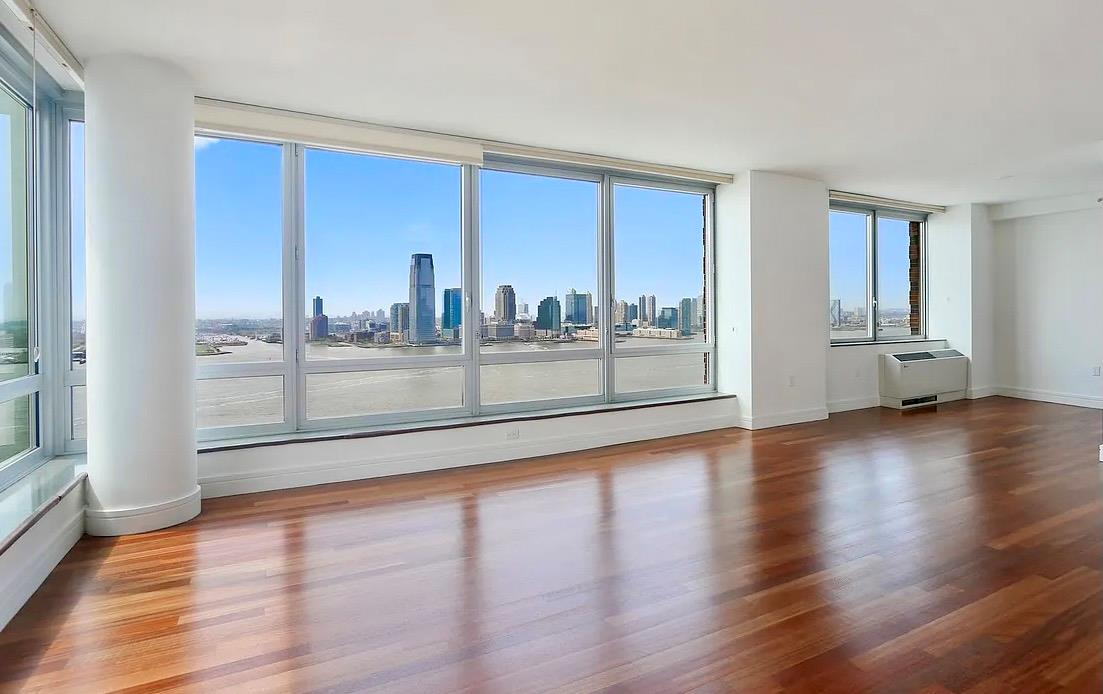 30 WEST Street 20F