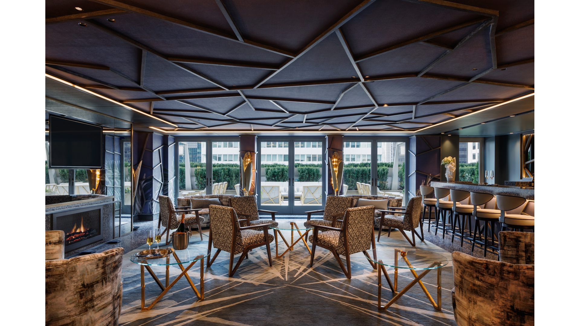 303 PARK Avenue 2811