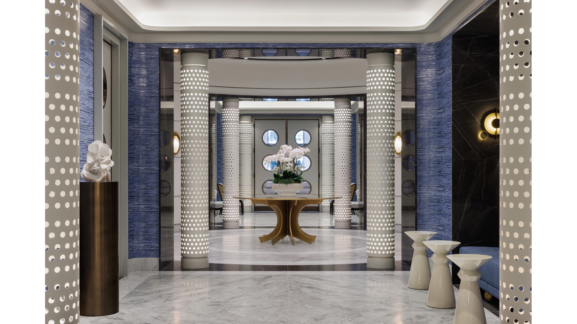 303 PARK Avenue 2811