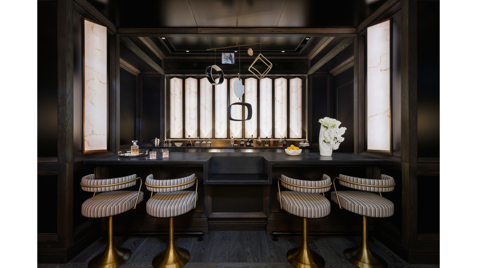 303 PARK Avenue 2811