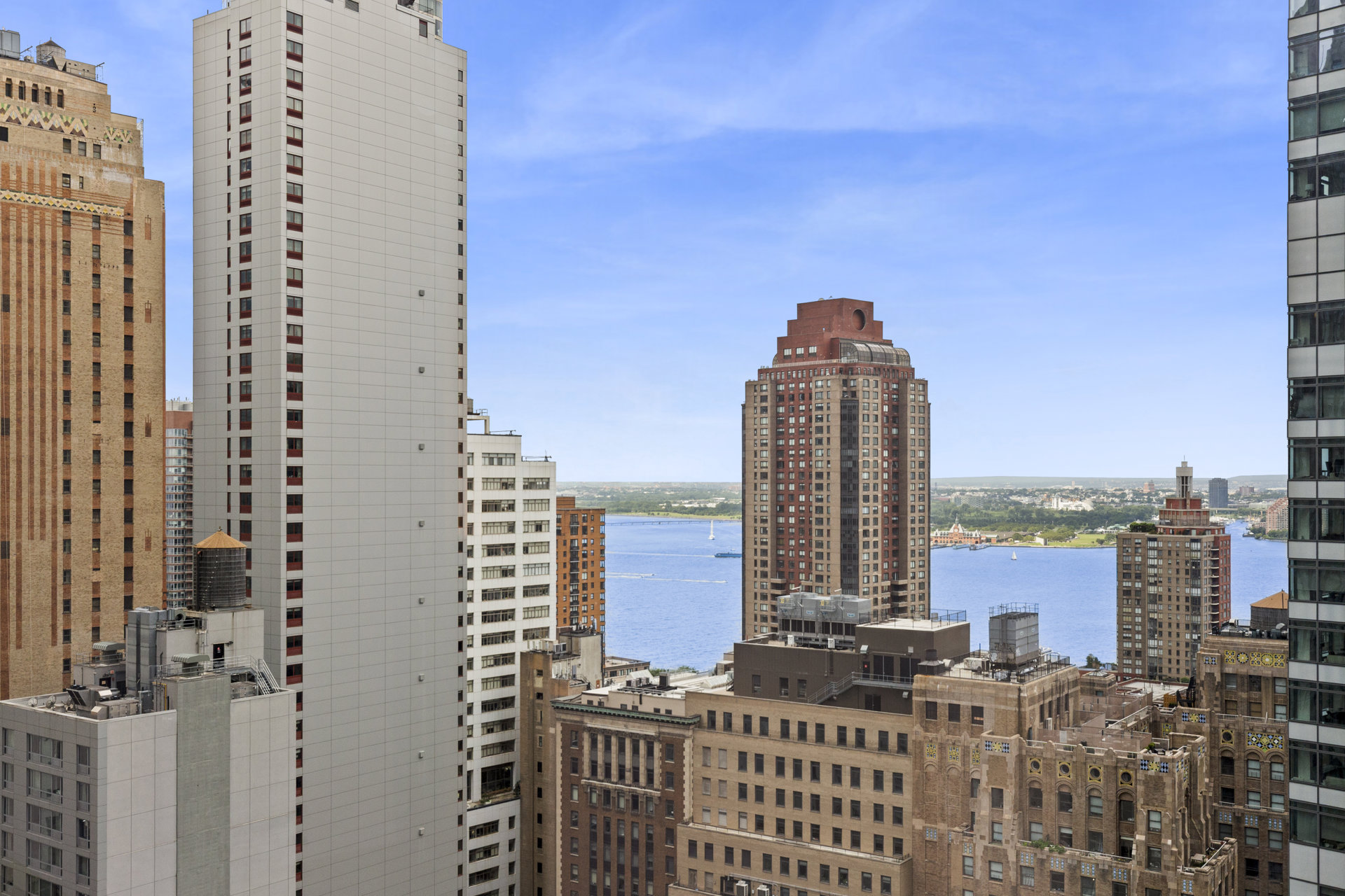 125 GREENWICH Street 32B