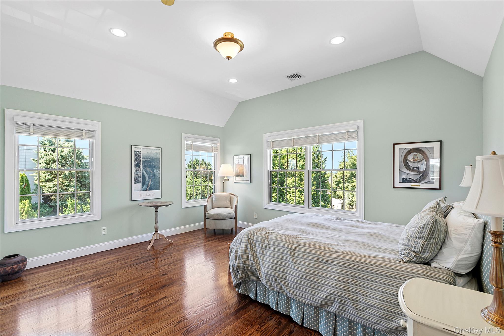 14 Meadow Lane