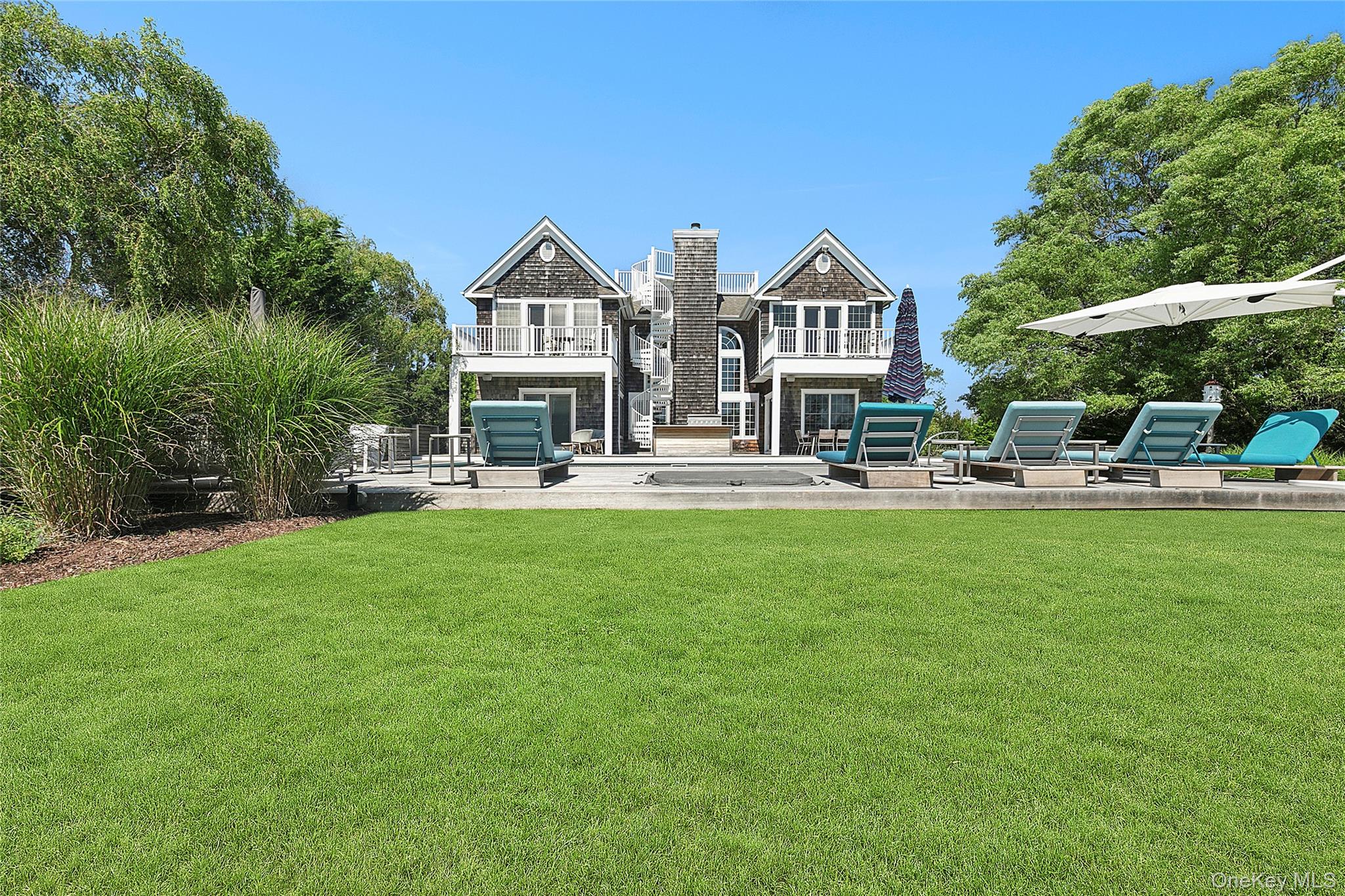 14 Meadow Lane
