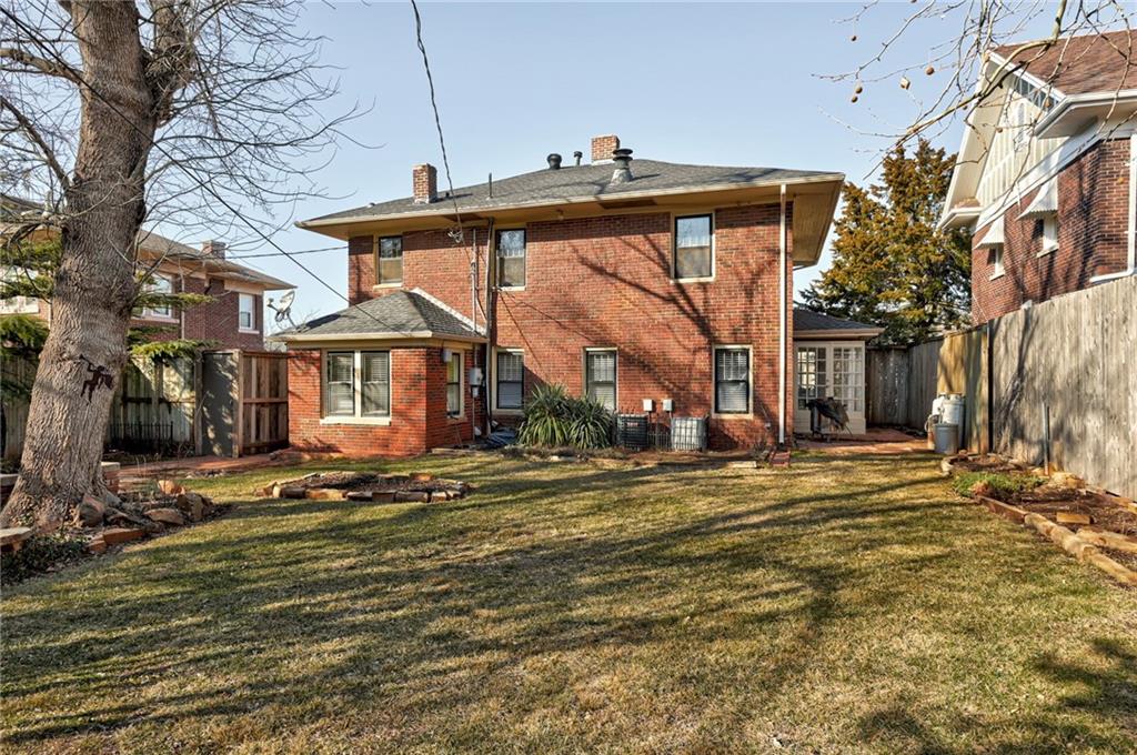 424 NE 15th Street