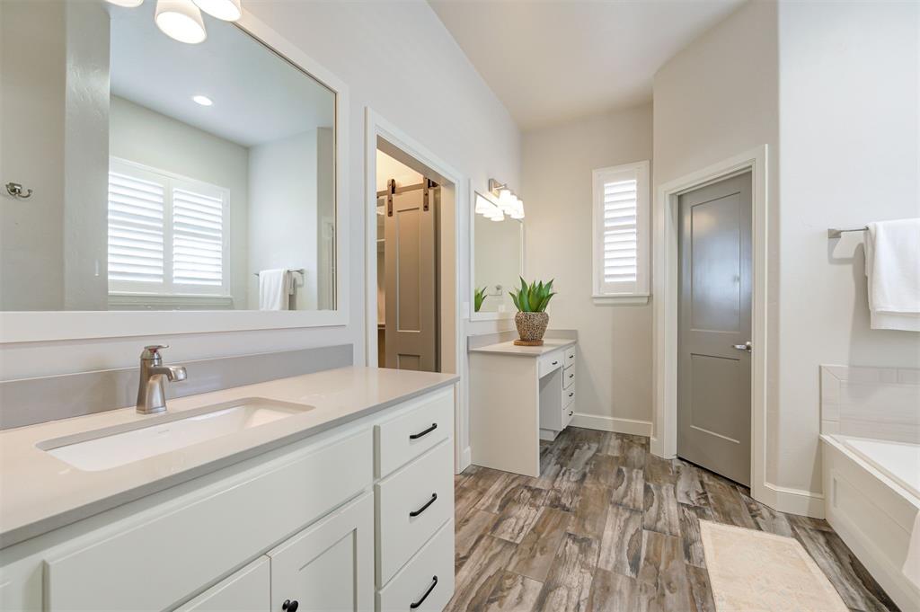 2318 Sorrento Drive