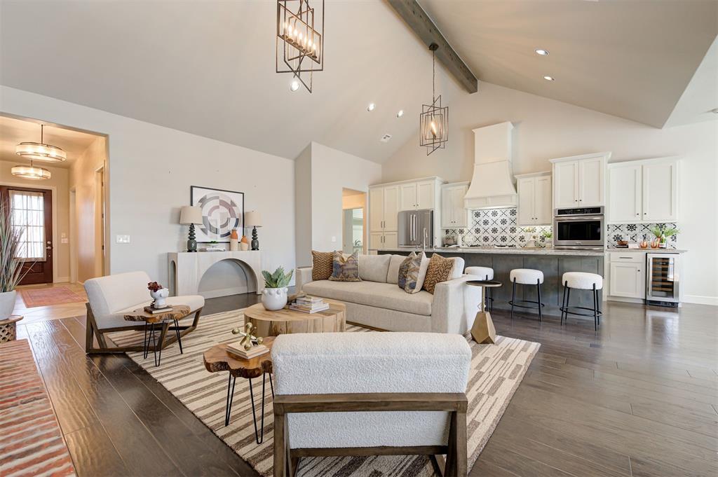 2318 Sorrento Drive