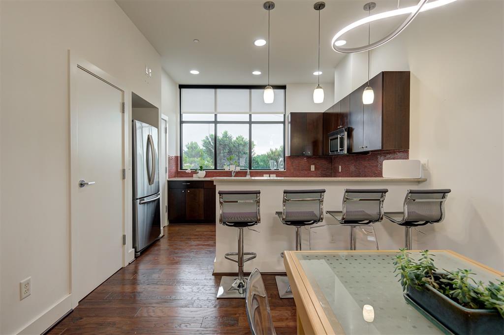 333 NE 4th Street